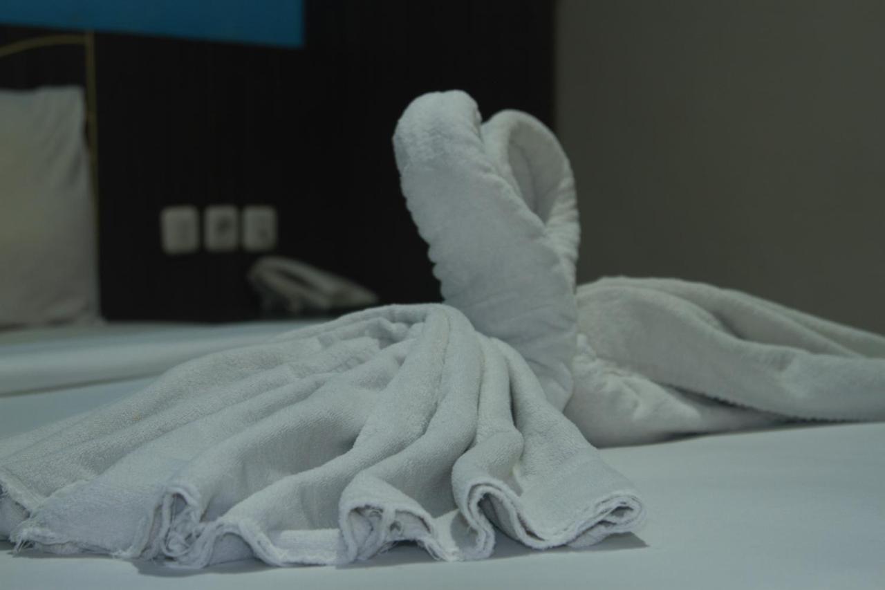 מטאראם Nutana Hotel מראה חיצוני תמונה