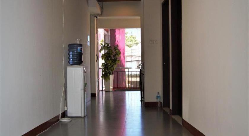 מטאראם Nutana Hotel מראה חיצוני תמונה