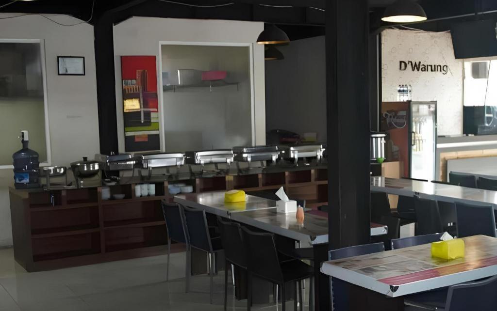 מטאראם Nutana Hotel מראה חיצוני תמונה